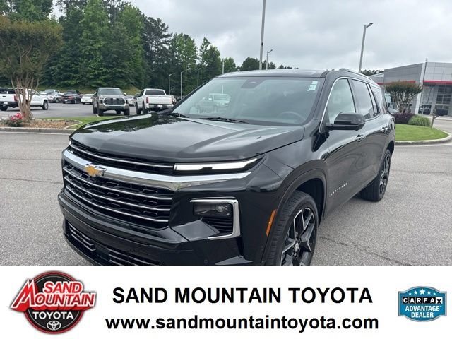 Used 2025 Chevrolet Traverse High Country FWD image 7