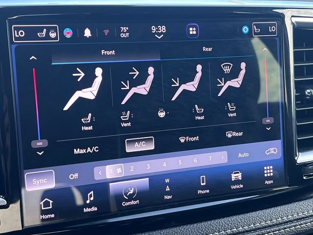 Used 2023 Chrysler Pacifica Limited FWD image 27
