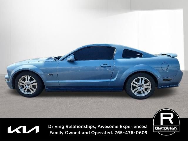 Used 2005 Ford Mustang GT RWD image 6