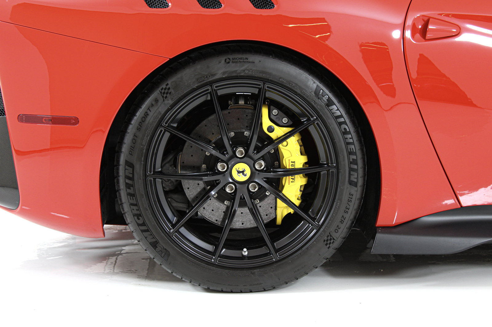 Used 2017 Ferrari F12tdf RWD image 17