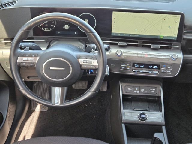 Certified 2025 Hyundai Kona SEL image 26