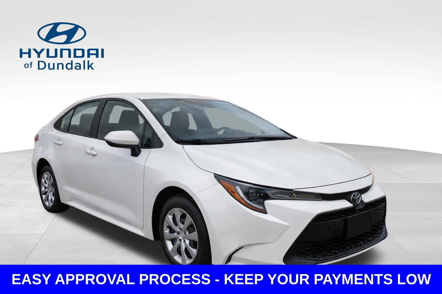 Used 2023 Toyota Corolla LE FWD image 3