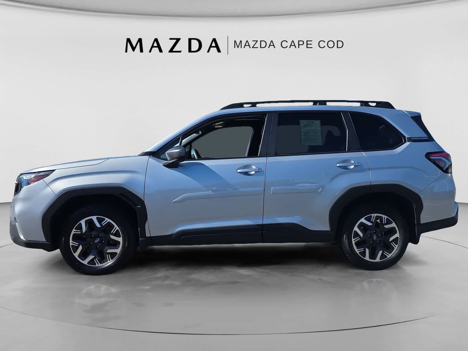 Used 2025 Subaru Forester Premium AWD/4WD image 4