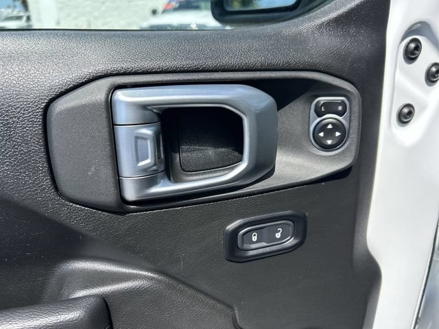 Certified 2025 Jeep Gladiator Sport AWD/4WD image 20