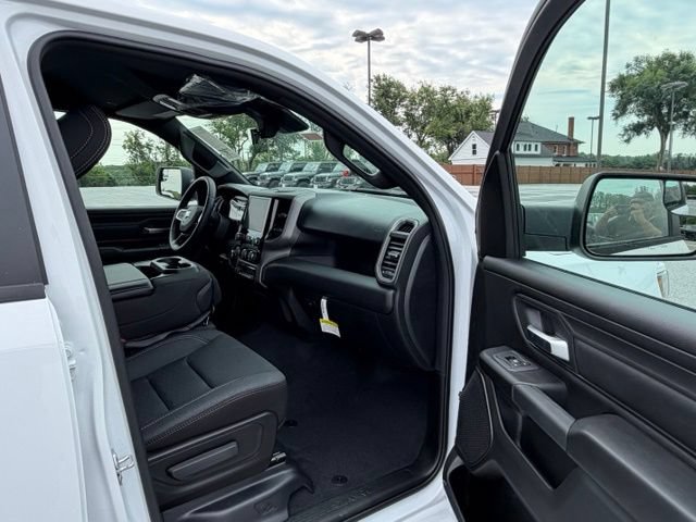 New 2026 RAM 1500 Express AWD/4WD image 26