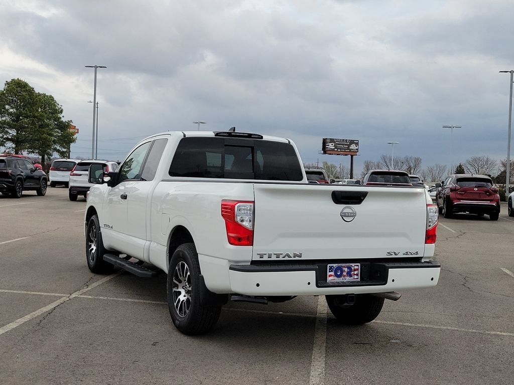 Used 2024 Nissan Titan SV w/ SV Utility Package AWD/4WD image 4