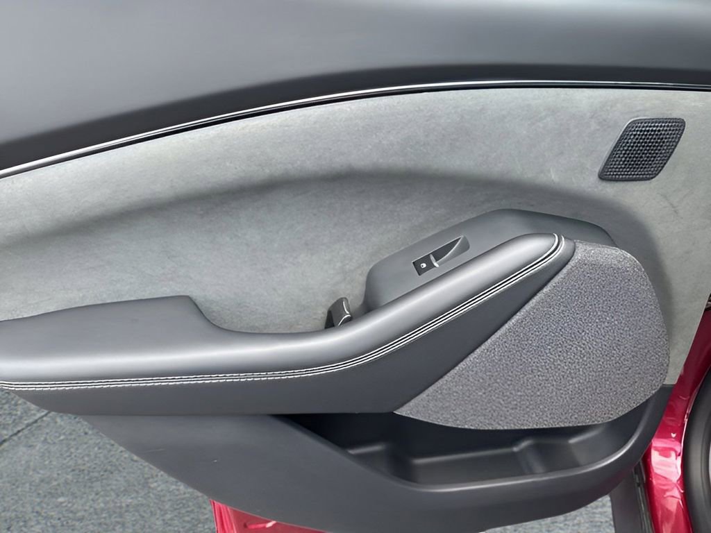 Used 2025 Ford Mustang Mach-E GT image 43