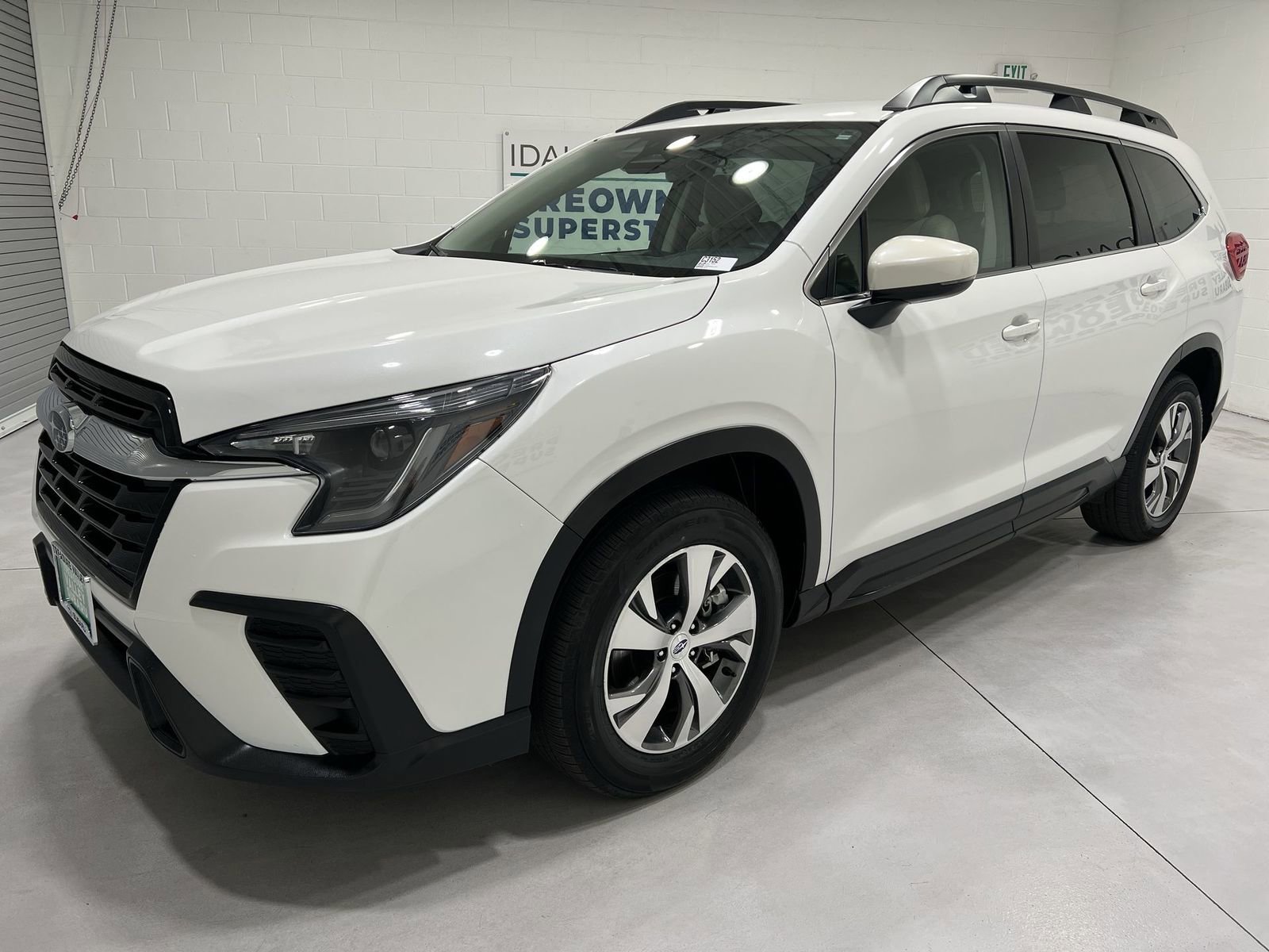 Used 2025 Subaru Ascent Premium AWD/4WD image 4