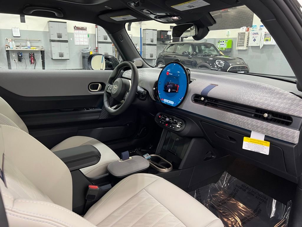 Certified 2025 MINI Cooper S image 23