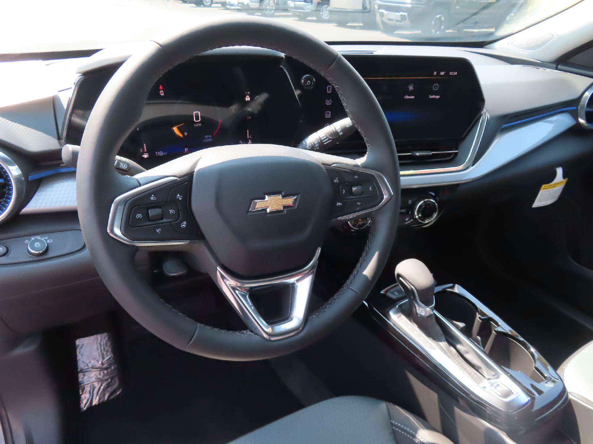 New 2026 Chevrolet Trax LT w/ Driver Confidence Package FWD image 15