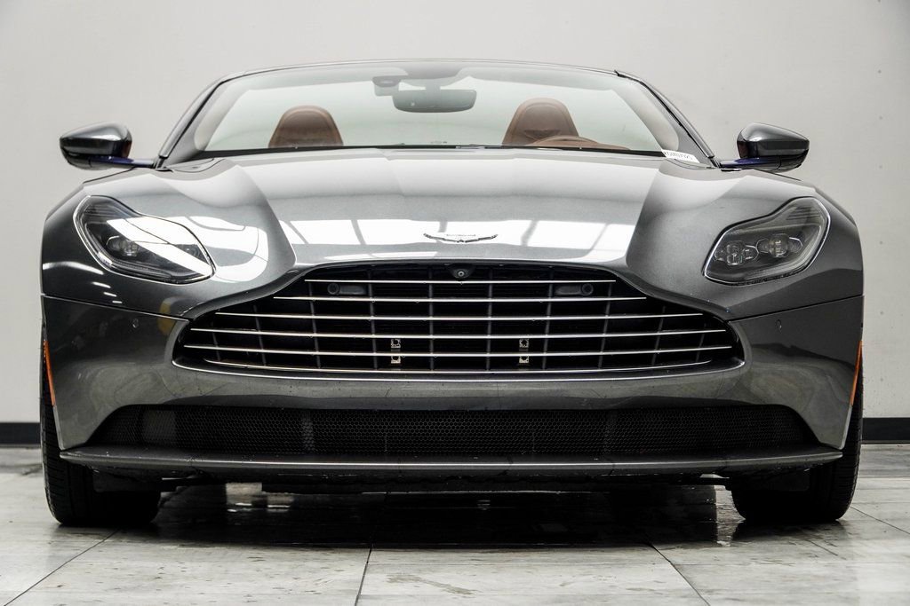 Used 2019 Aston Martin DB11 Volante image 4