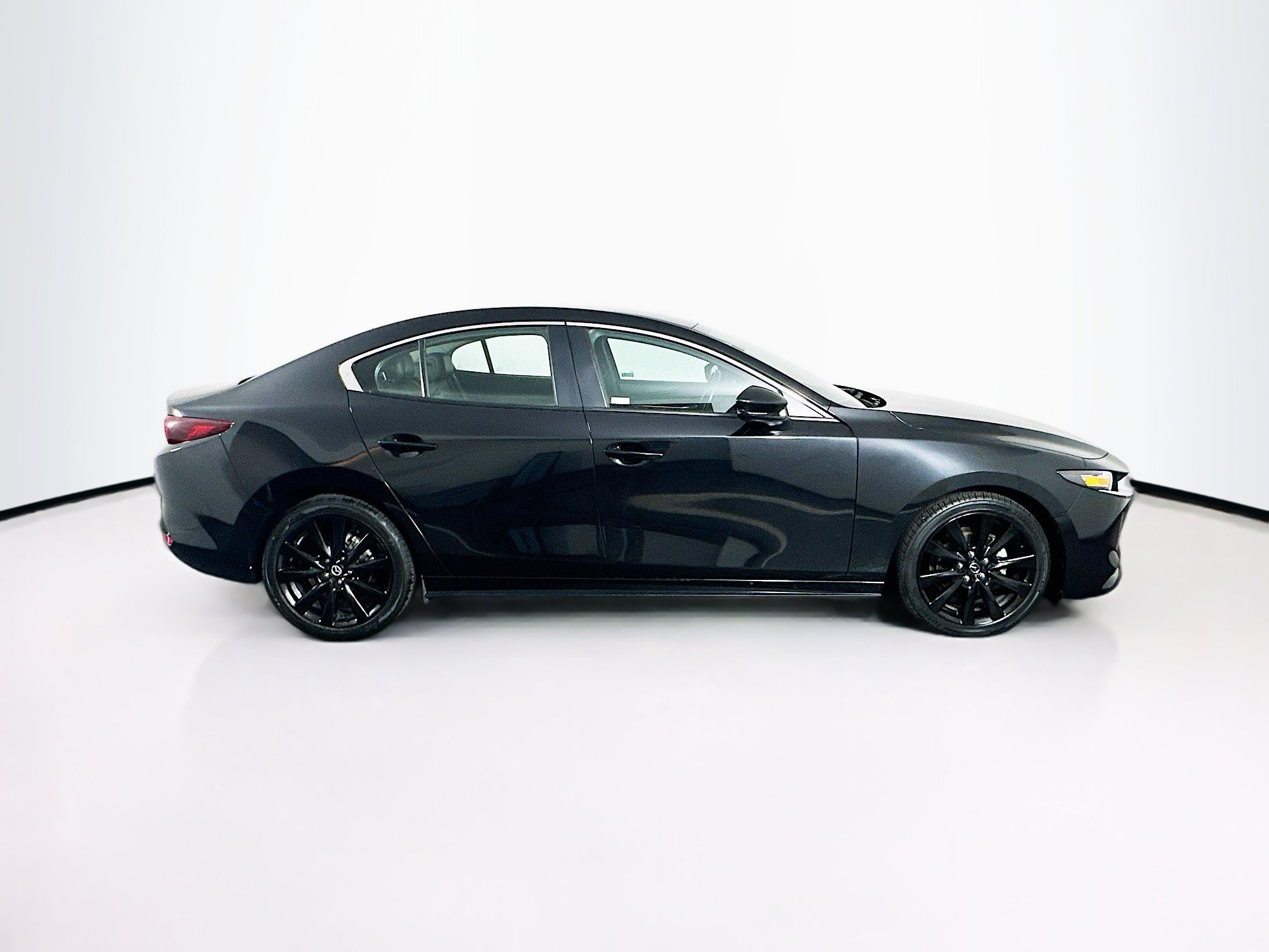Used 2024 MAZDA MAZDA3 s FWD image 10