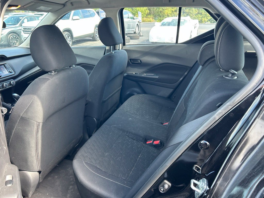 Used 2022 Nissan Kicks S FWD image 9