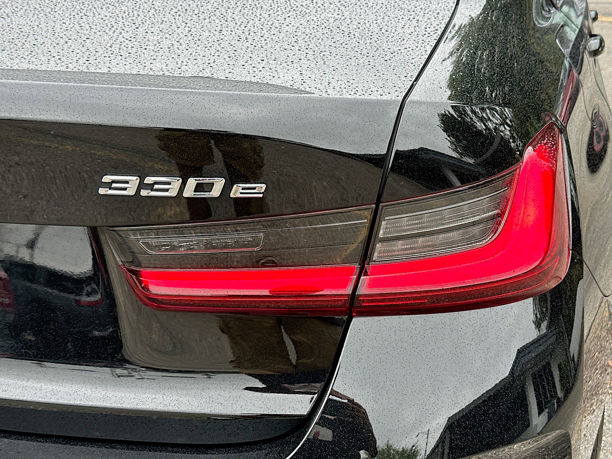 Used 2023 BMW 330e 330e w/ Premium Package image 33