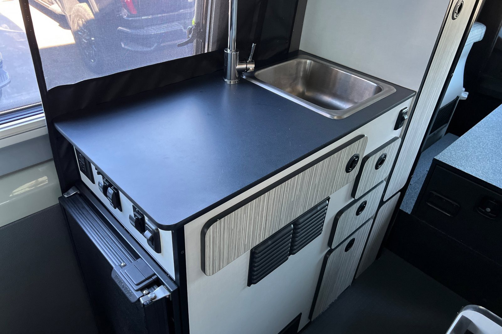 Used 2022 Mercedes-Benz Sprinter 2500 image 24