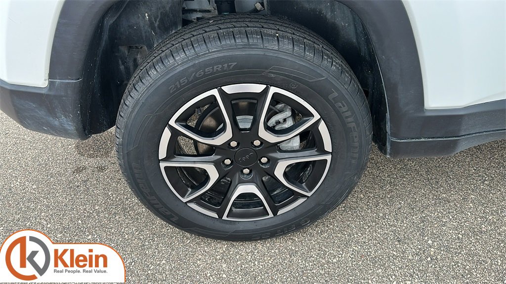 Used 2024 Jeep Compass Trailhawk image 9