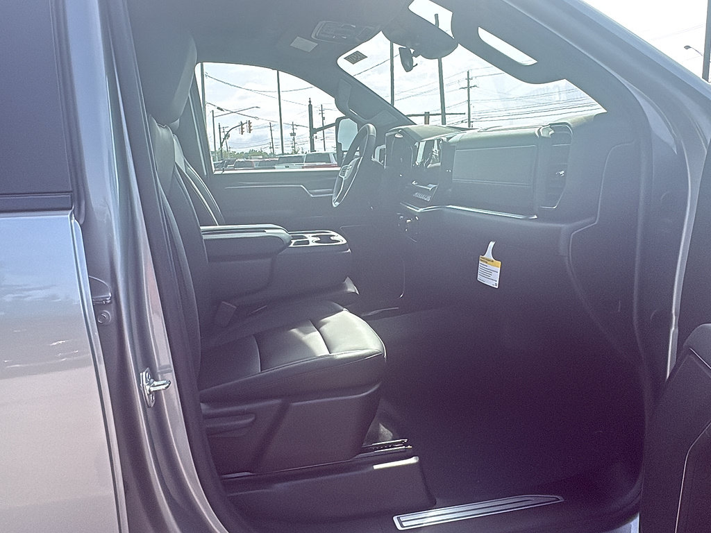 New 2026 Chevrolet Silverado 3500 LT w/ Leather Package AWD/4WD image 16