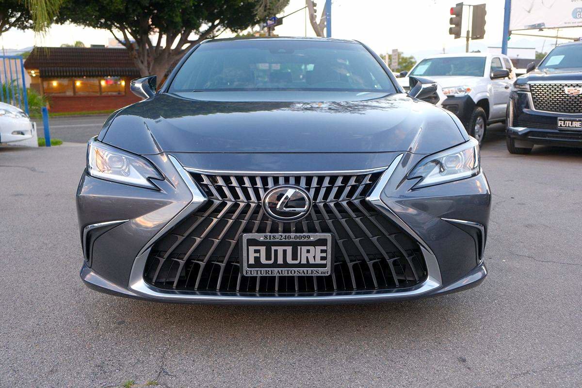 Used 2023 Lexus ES 350 image 2