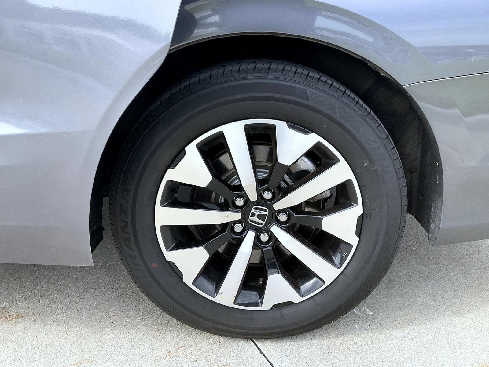 Used 2025 Honda Odyssey EX-L image 24