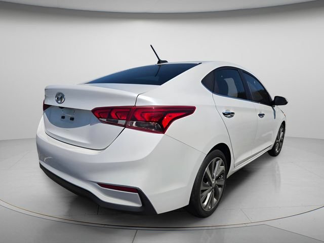 Used 2022 Hyundai Accent Limited FWD image 5