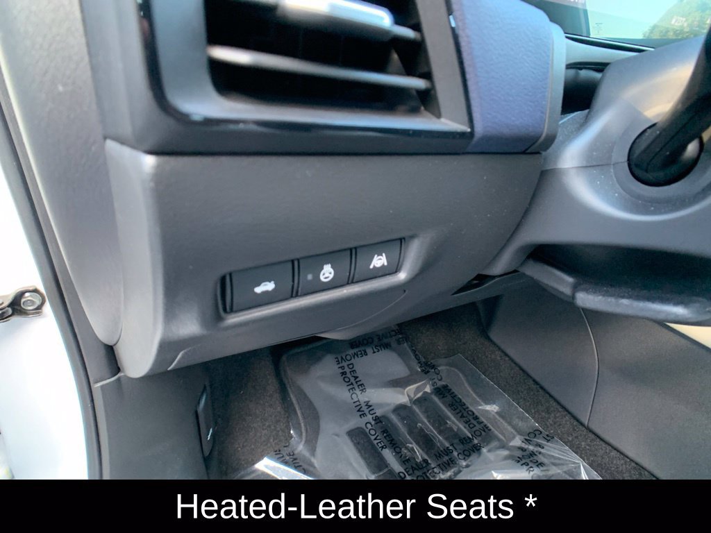 Certified 2026 Nissan Sentra SL w/ Floor Mat Package FWD image 15