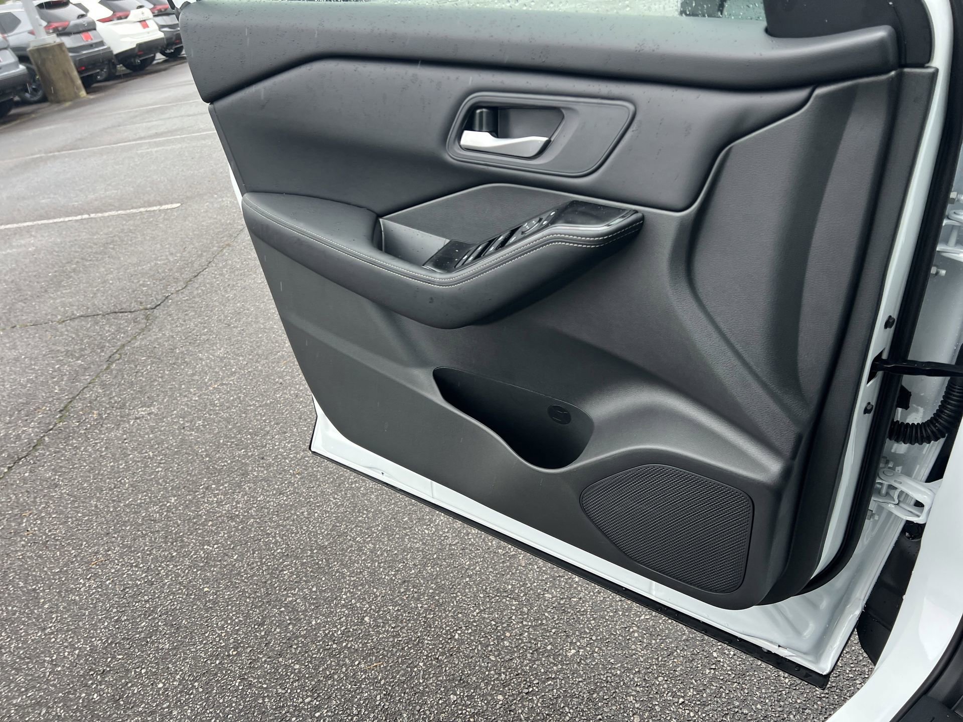 New 2026 Nissan Rogue SV FWD image 13