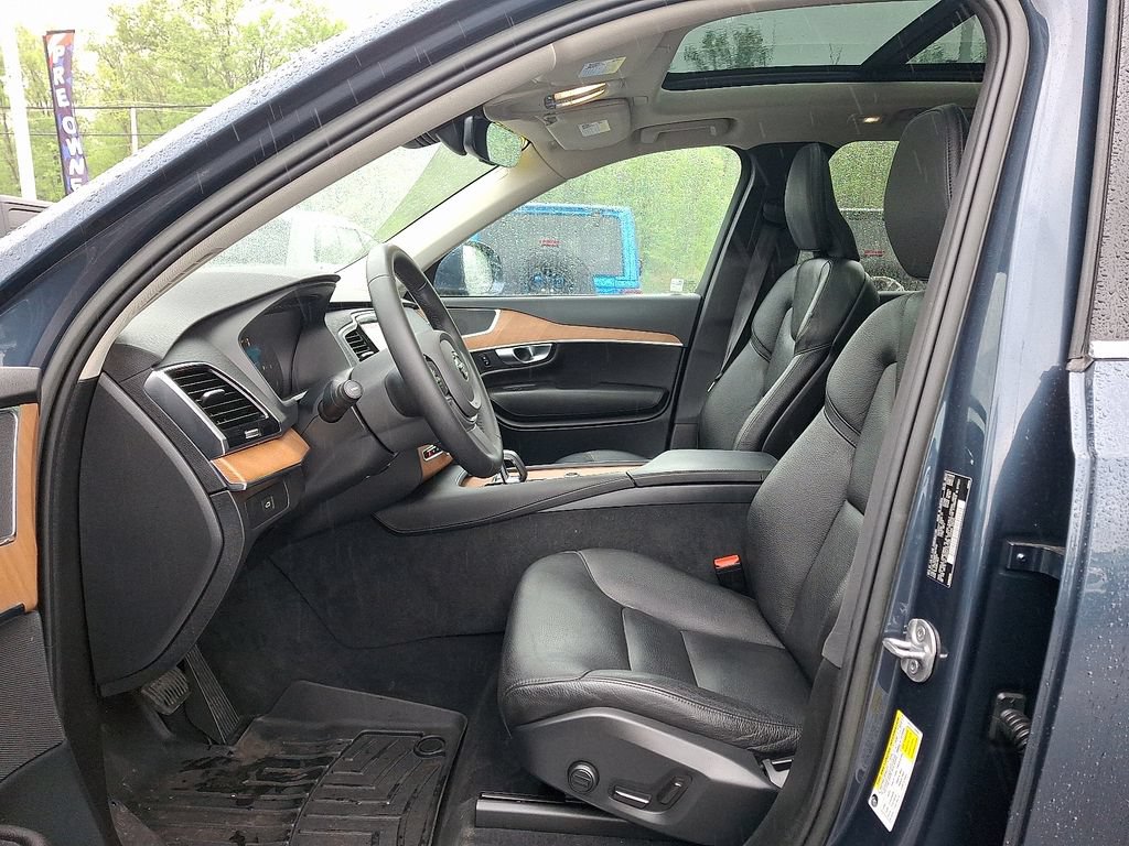 Used 2023 Volvo XC90 B5 Plus w/ Protection Package AWD/4WD image 15