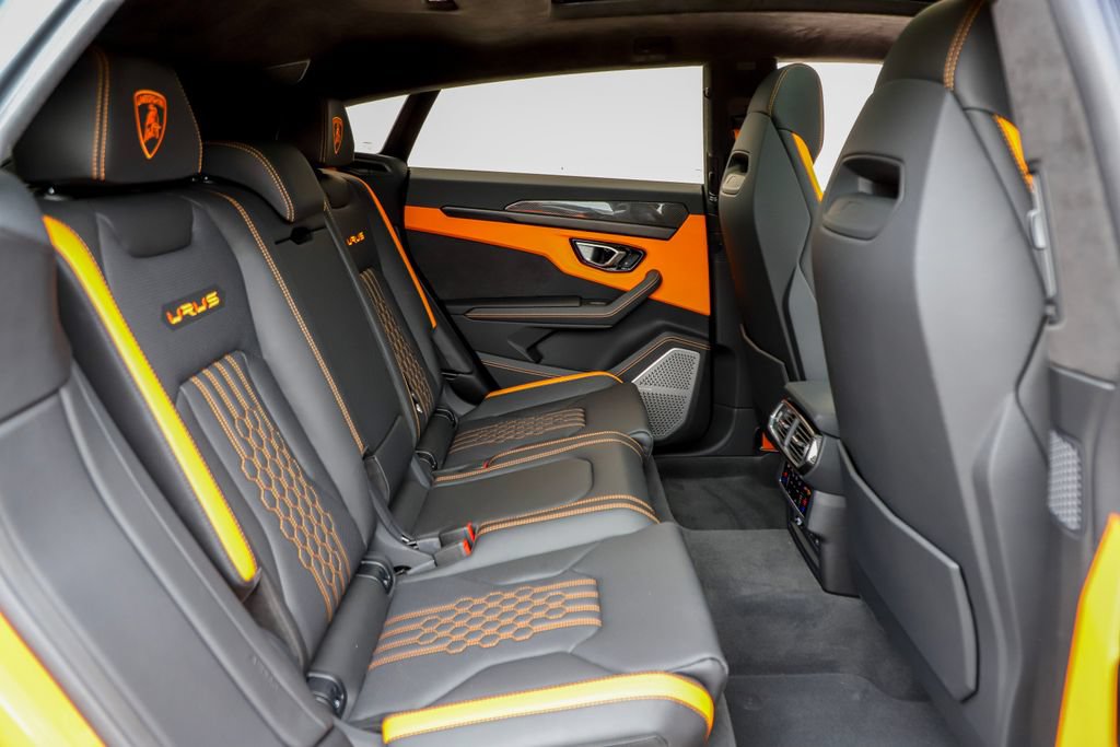 Used 2024 Lamborghini Urus S AWD/4WD image 76