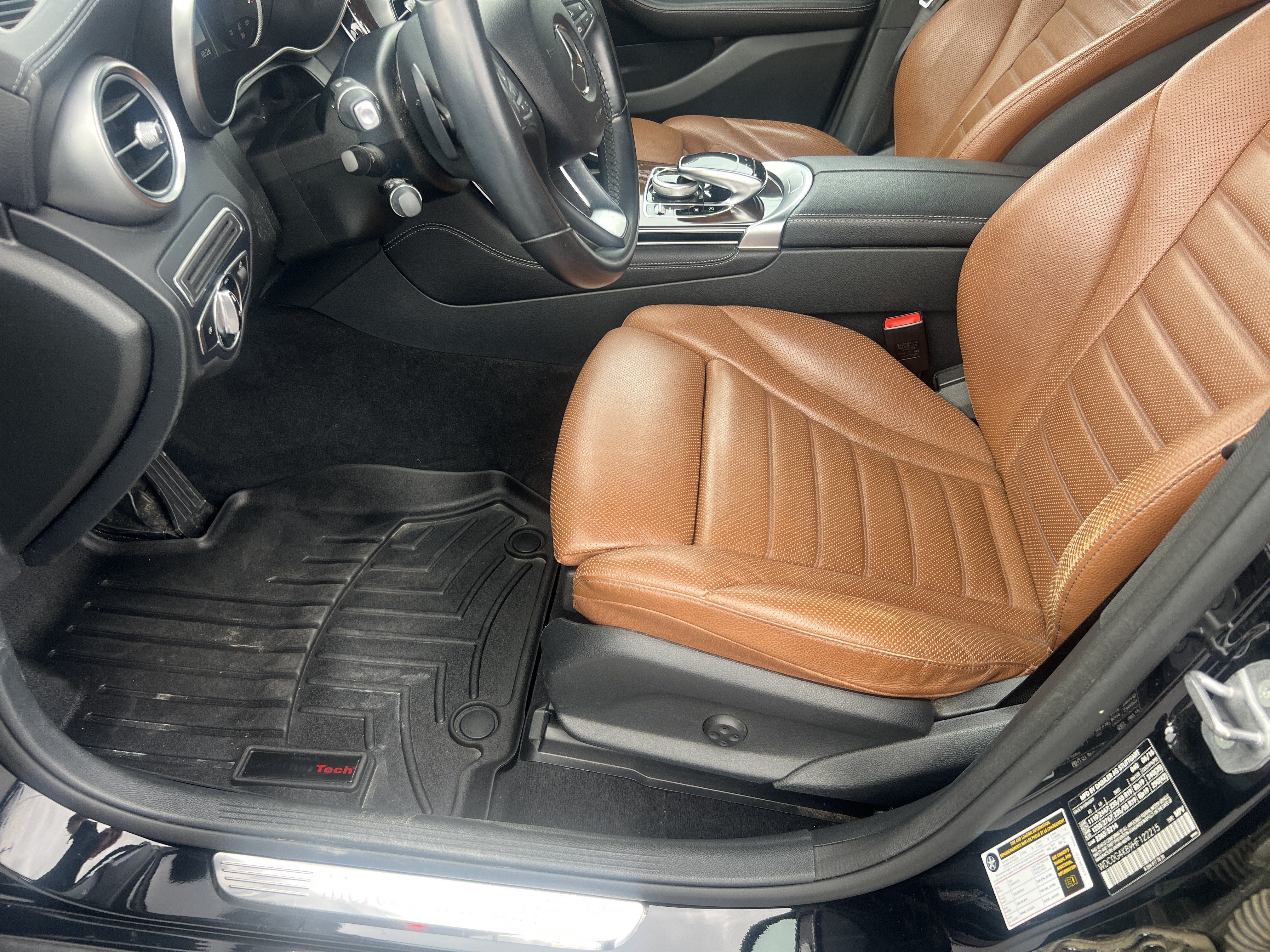 Used 2017 Mercedes-Benz GLC 300 4MATIC image 16