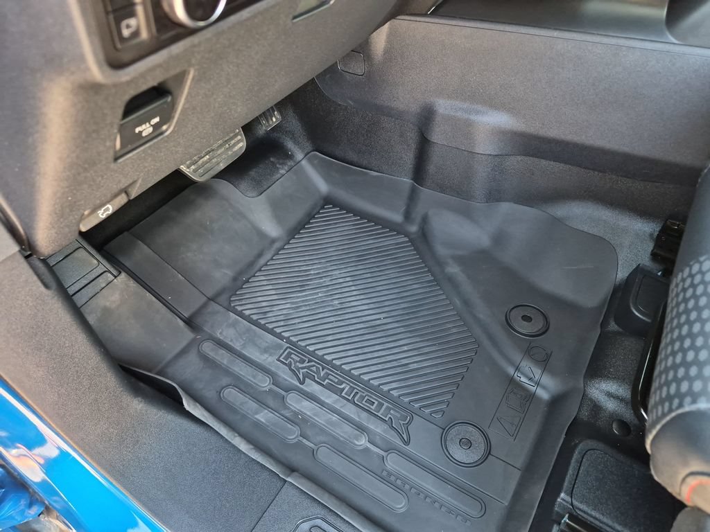Used 2025 Ford Bronco Raptor AWD/4WD image 22
