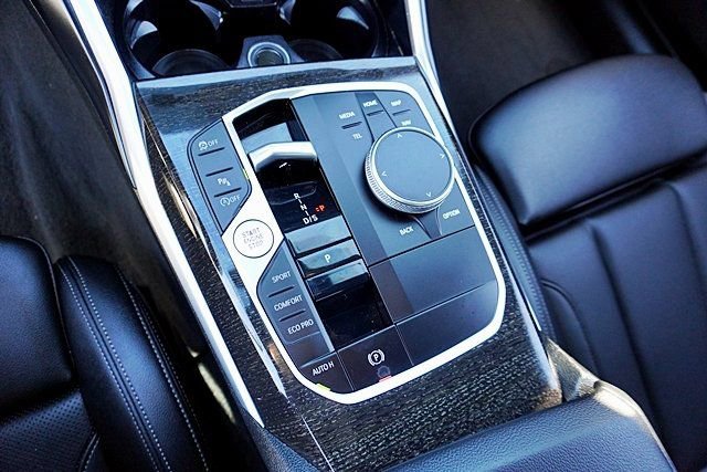 Used 2023 BMW 330i Sedan w/ Driving Assistance Package image 30