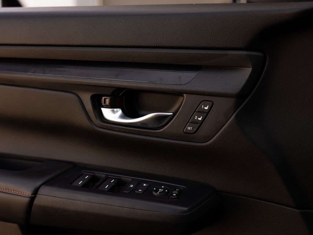 Used 2025 Honda CR-V Sport-L image 26