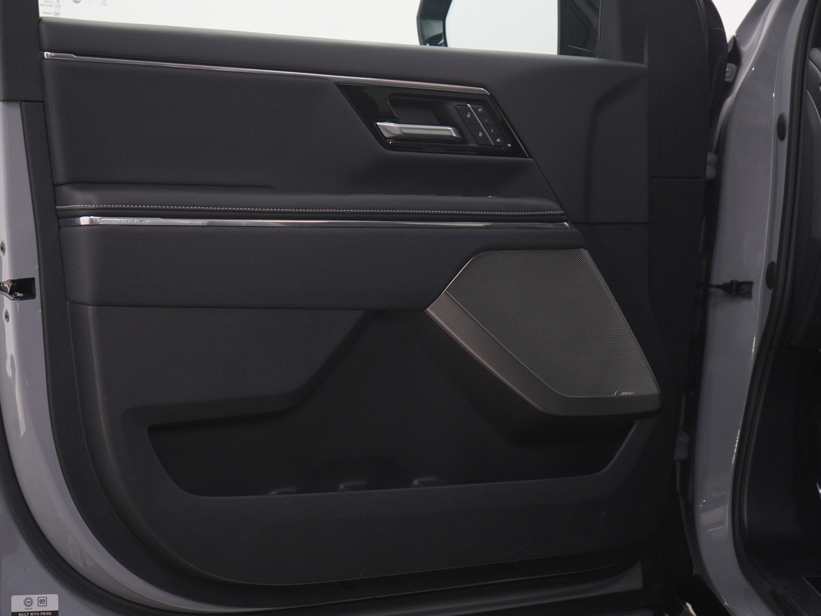 Used 2024 GMC Sierra EV Denali image 17