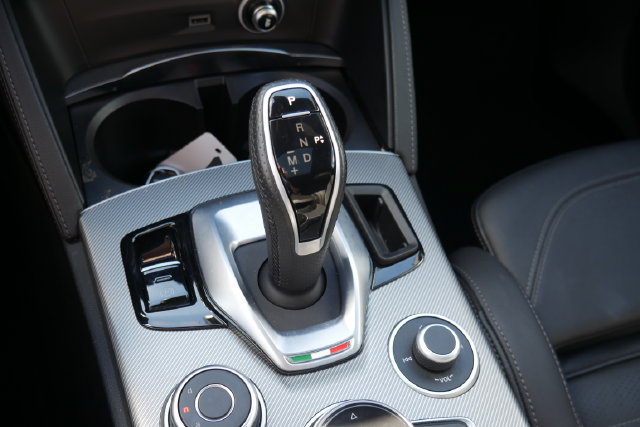 Used 2024 Alfa Romeo Stelvio Veloce AWD/4WD image 24
