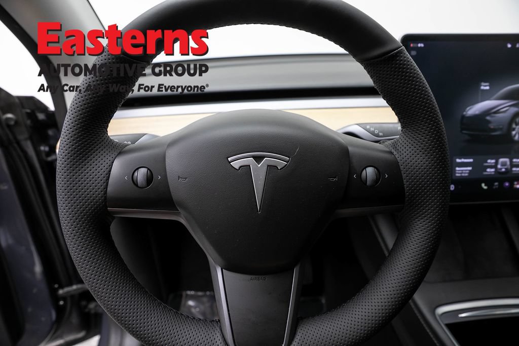 Used 2022 Tesla Model Y Long Range AWD/4WD image 10