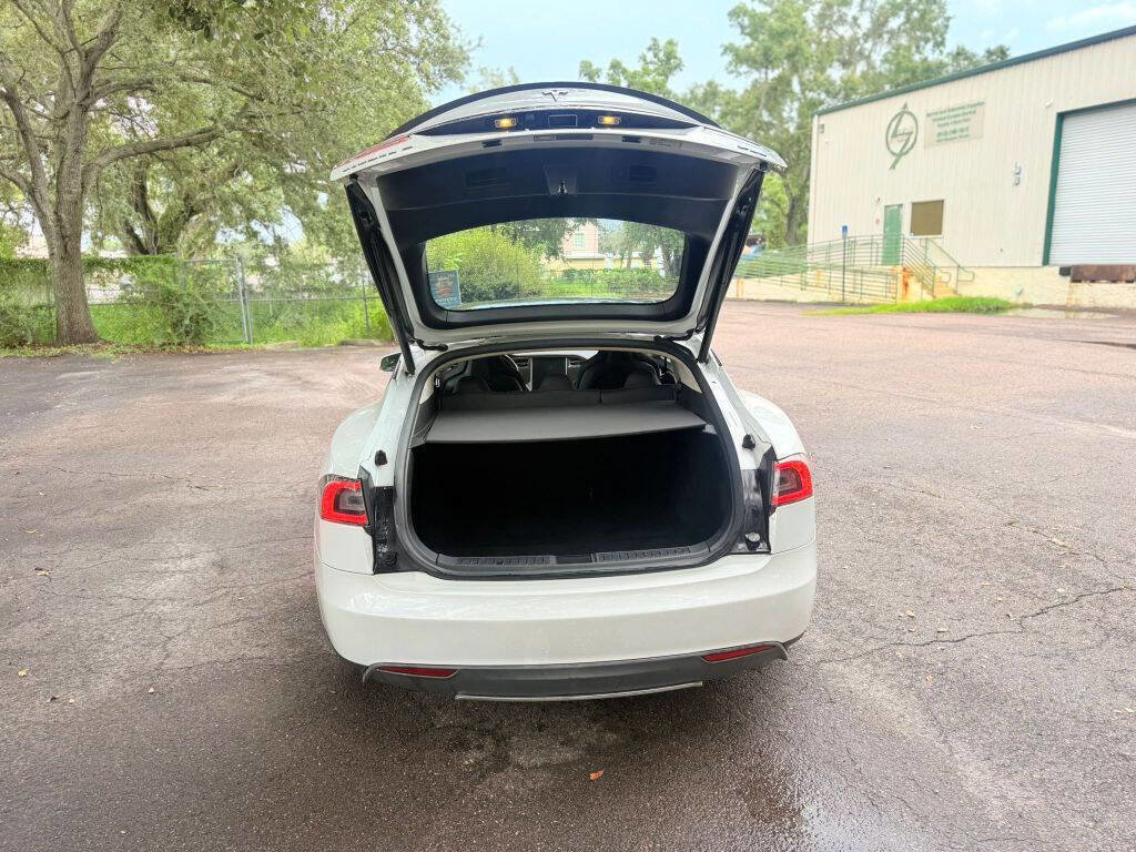 Used 2013 Tesla Model S Performance image 10
