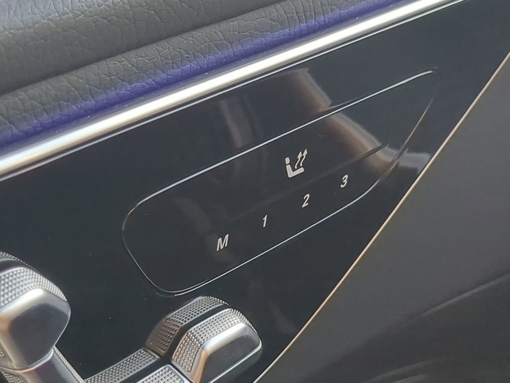 New 2025 Mercedes-Benz C 300 4MATIC Sedan image 10