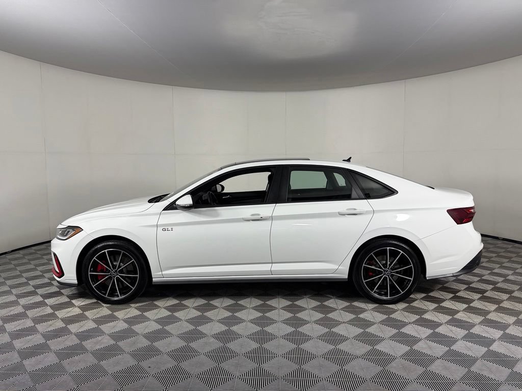 Used 2026 Volkswagen Jetta GLI Autobahn FWD image 10
