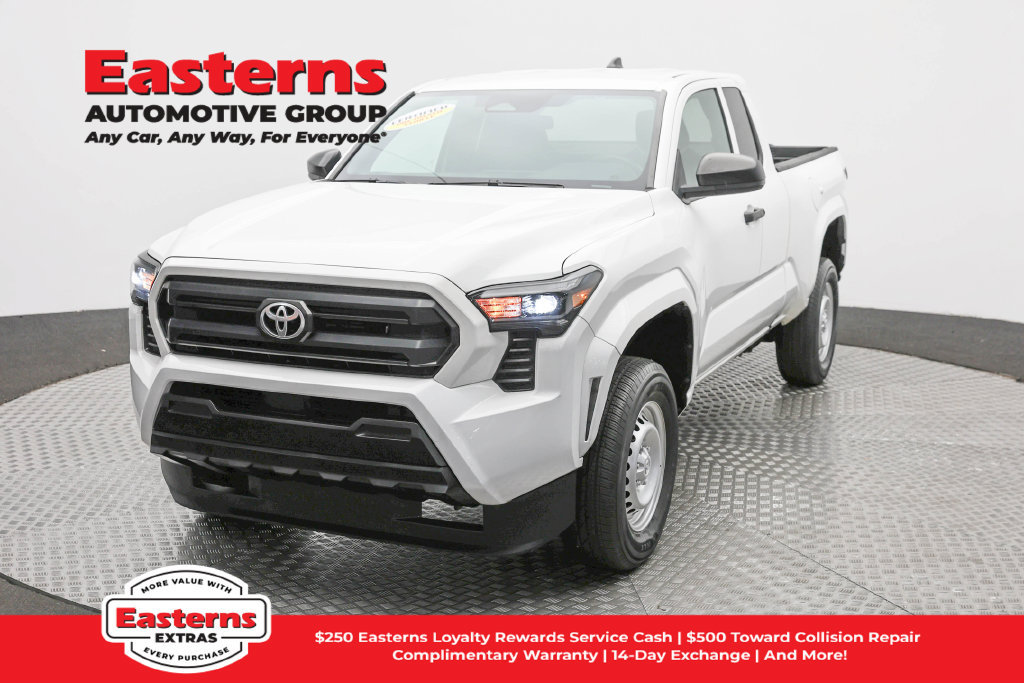 Used 2024 Toyota Tacoma SR RWD image 1