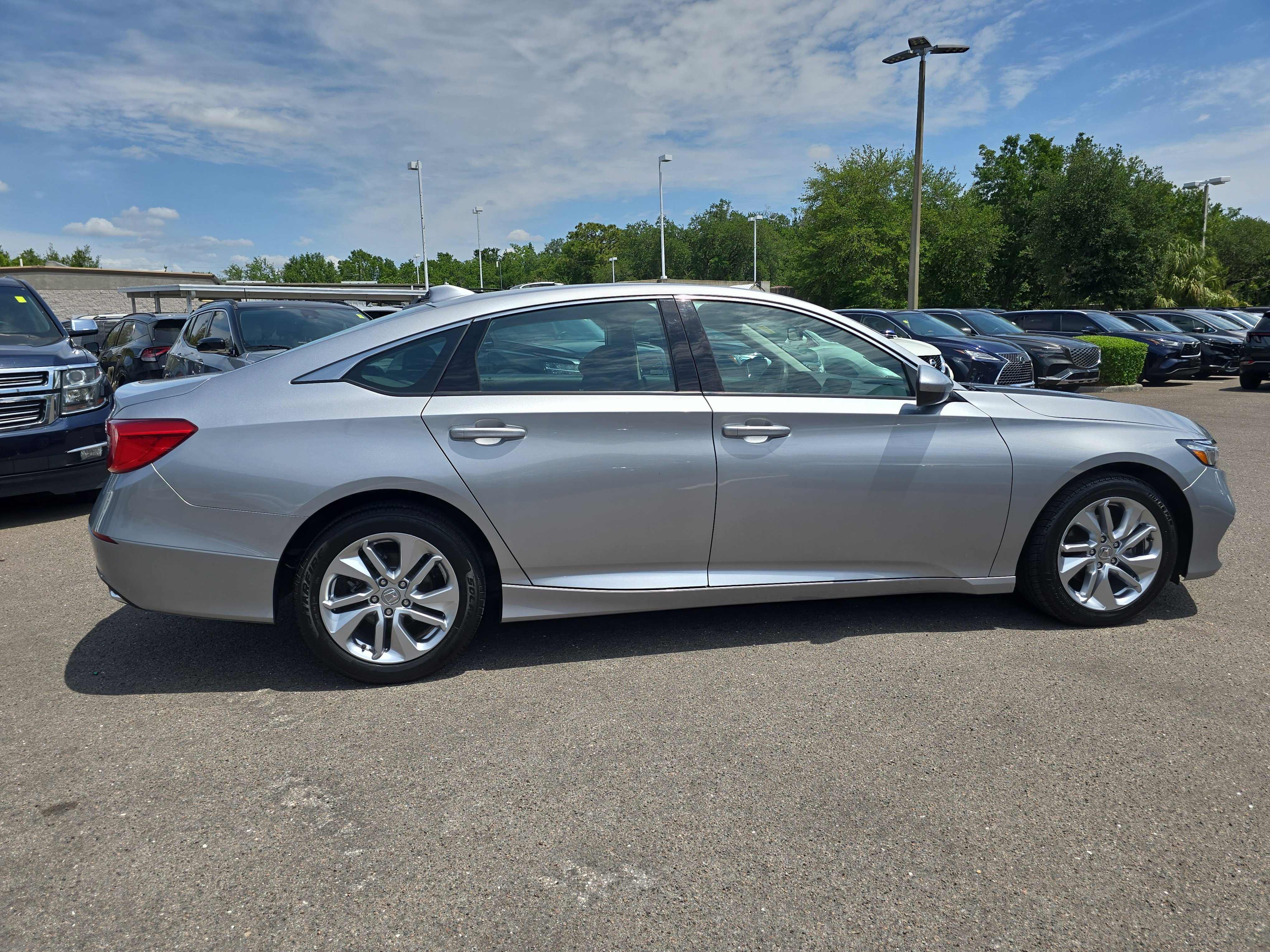 Used 2019 Honda Accord LX image 9