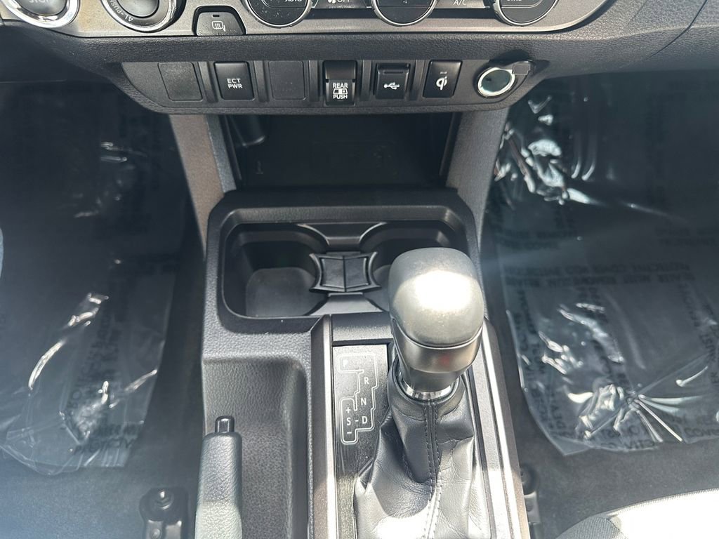 Used 2023 Toyota Tacoma TRD Off-Road AWD/4WD image 22