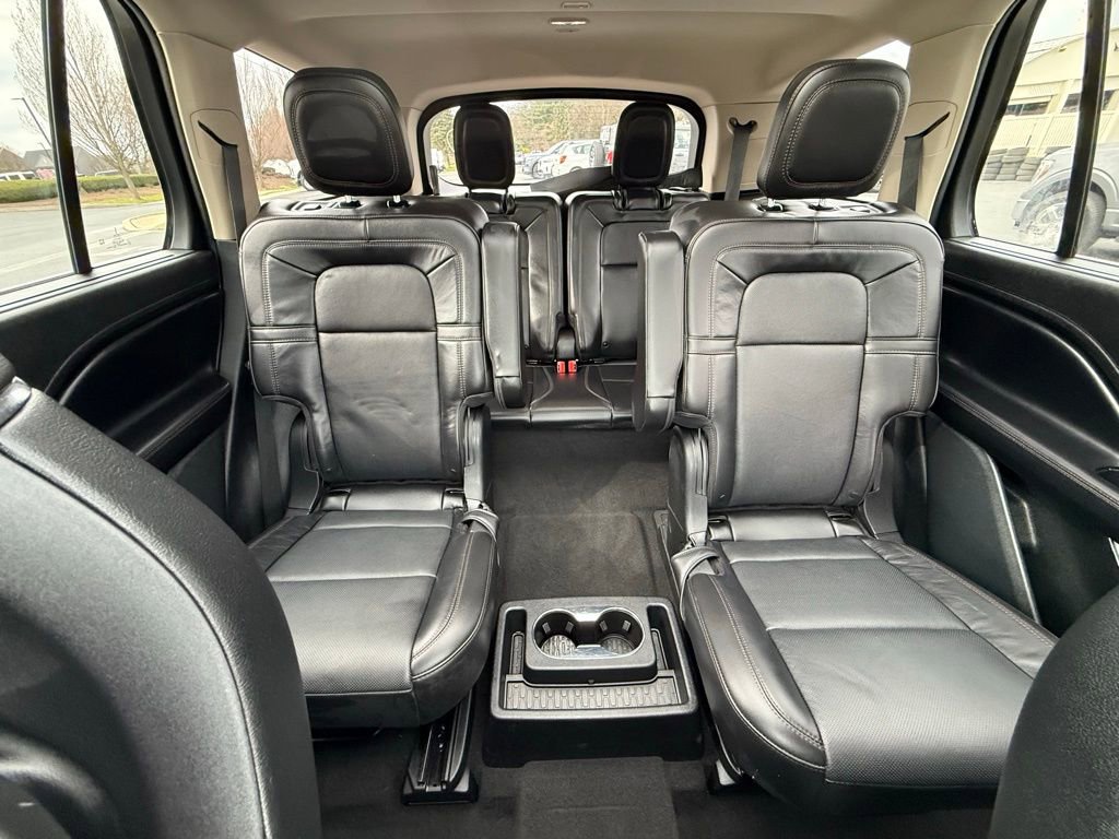Used 2024 Lincoln Aviator Reserve w/ Equipment Group 201A image 18