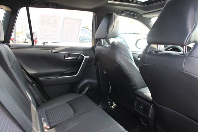 Used 2021 Toyota RAV4 XSE AWD/4WD image 7