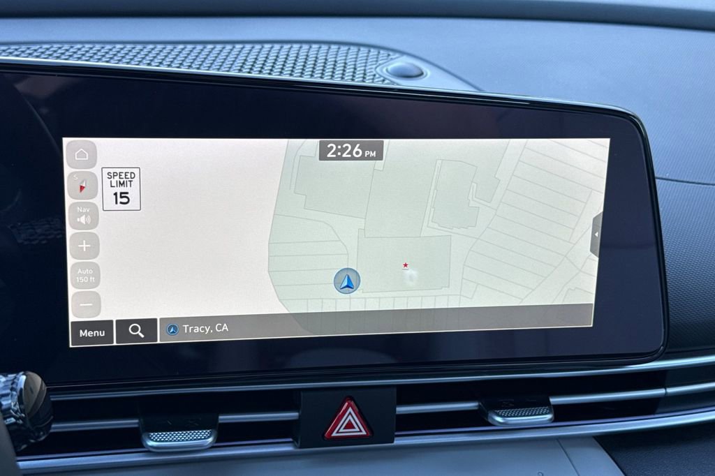 Used 2025 Hyundai Elantra Limited image 16