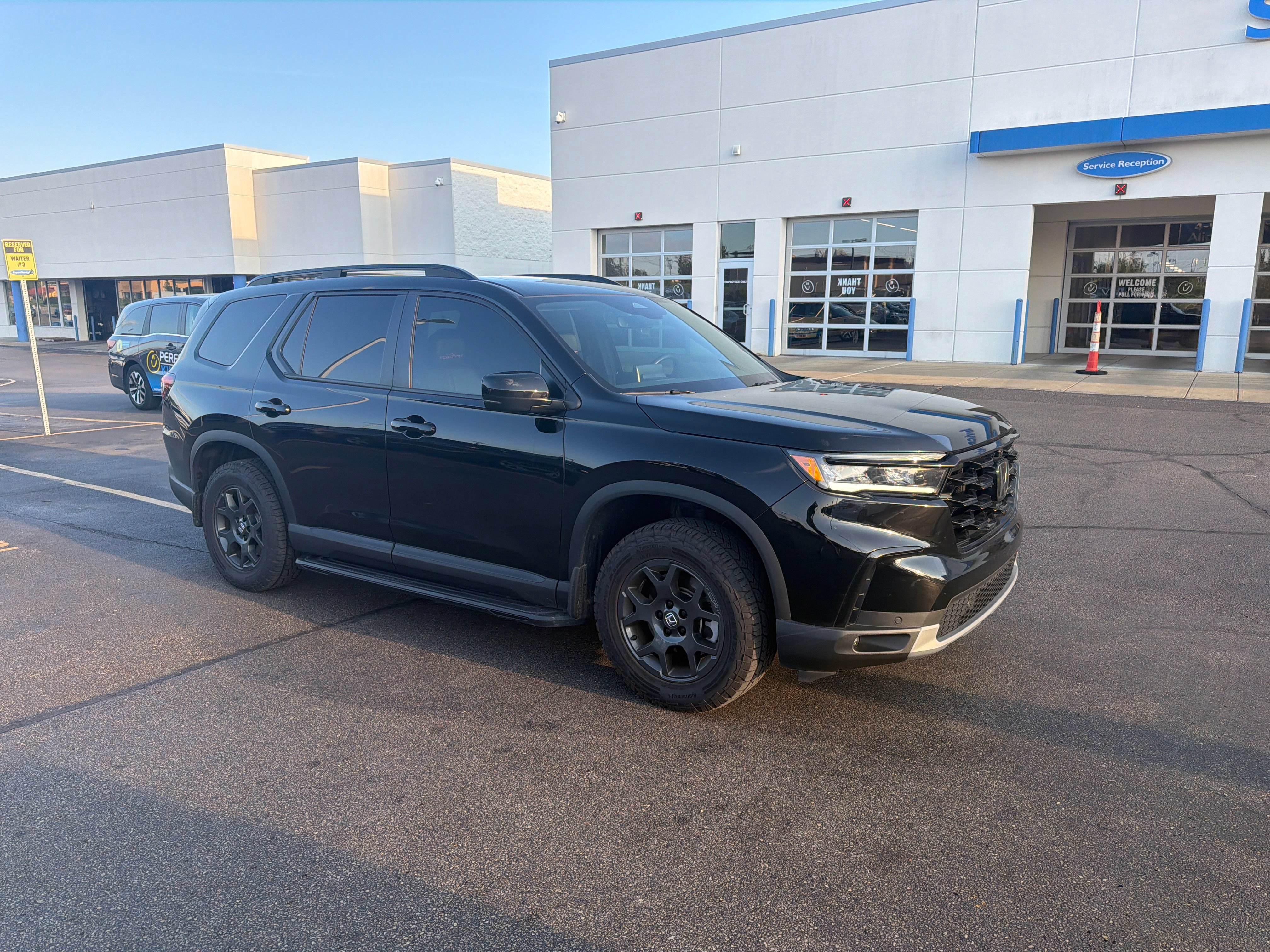 Used 2025 Honda Pilot TrailSport image 35