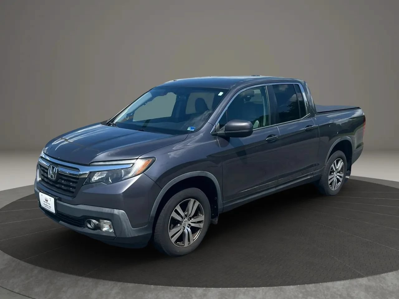 Used 2017 Honda Ridgeline RTS image 2