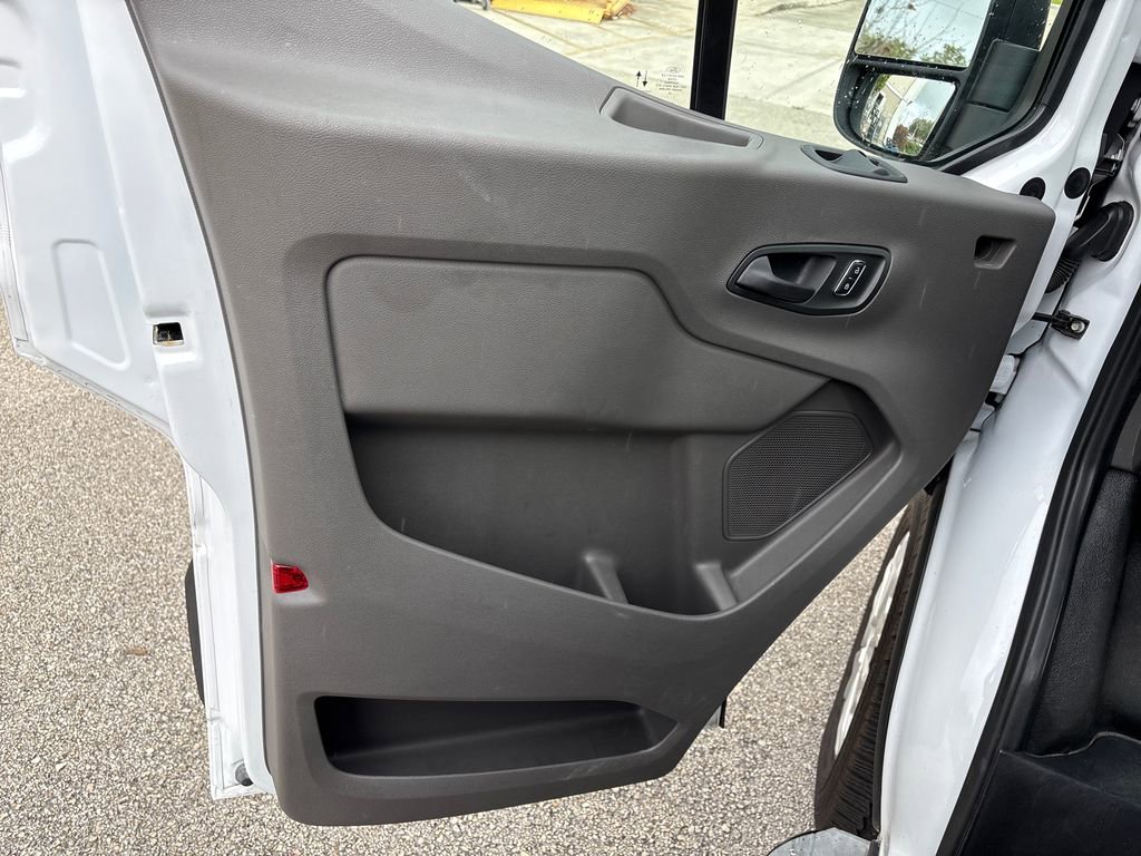 Certified 2024 Ford Transit 250 Low Roof w/ Exterior Upgrade Package image 28