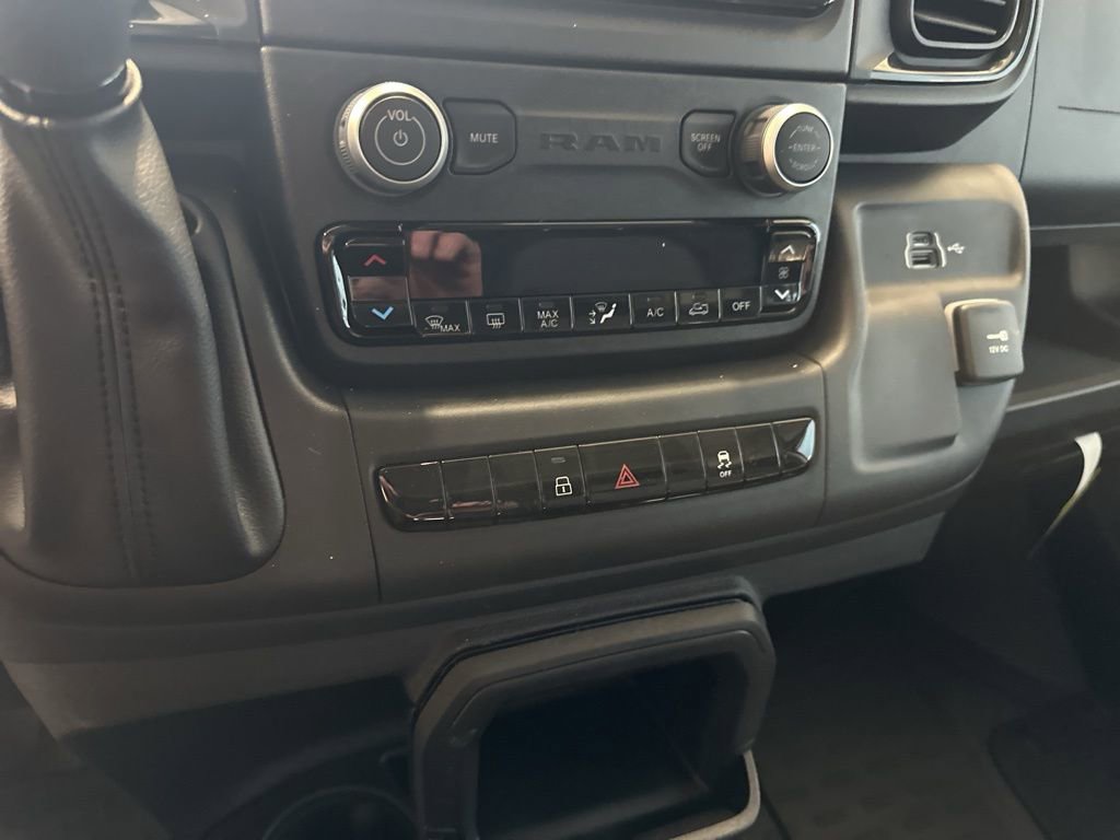 Used 2024 RAM ProMaster 2500 FWD image 27