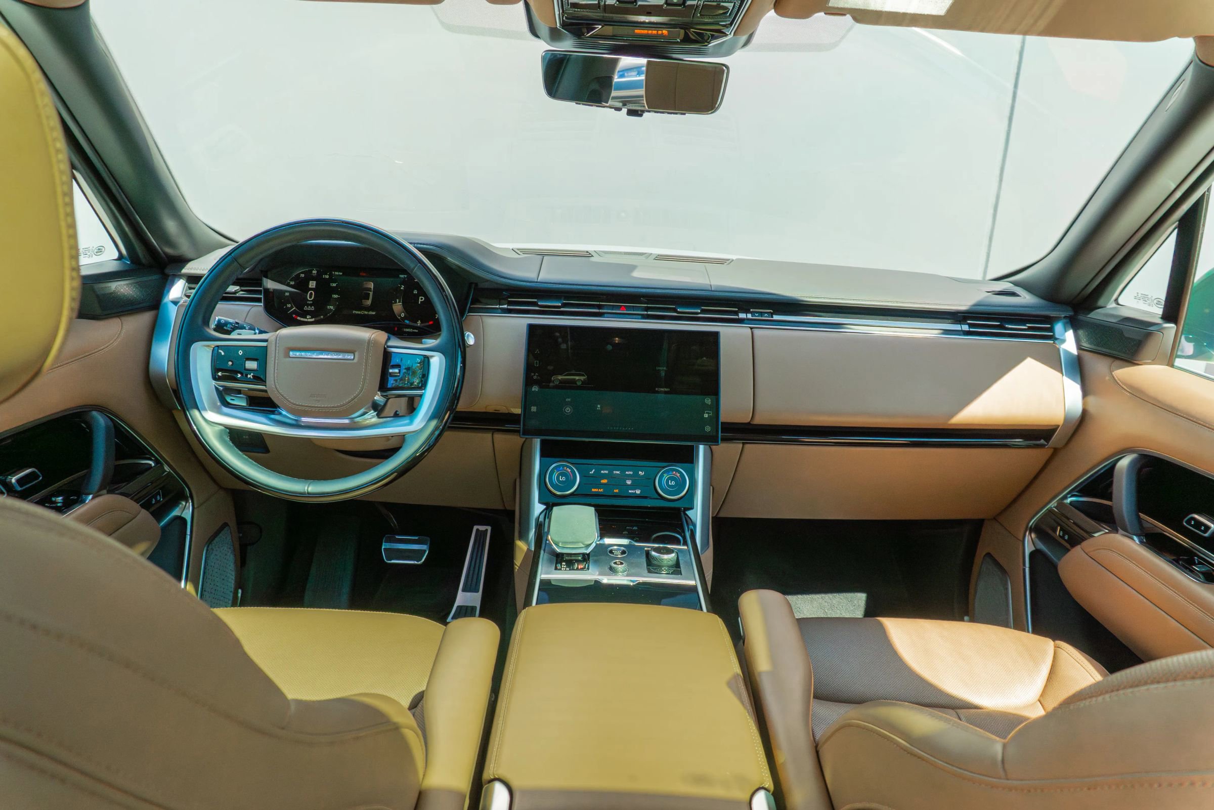 Used 2023 Land Rover Range Rover Autobiography image 17
