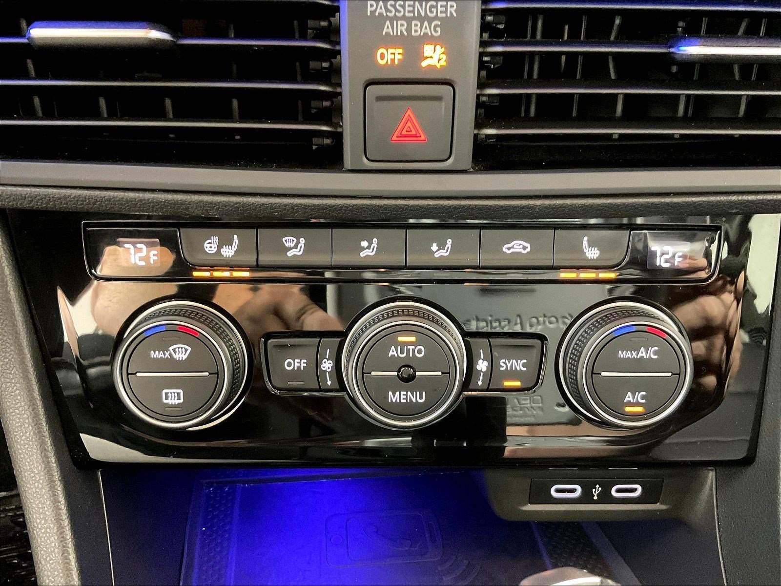 Used 2021 Volkswagen Jetta SEL FWD image 35